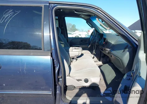 2002 Ford F-150 Lariat/Xlt from USA, damaged, VIN 1FTRW08L22KD36714